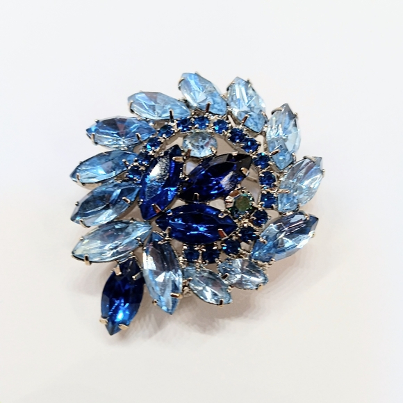 Vintage Blue Rhinestone Brooch - Picture 2 of 5